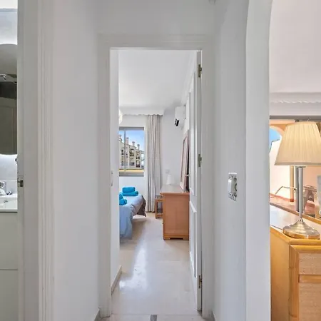 Amazing With Sea View & Big Terrace Apartment Mijas